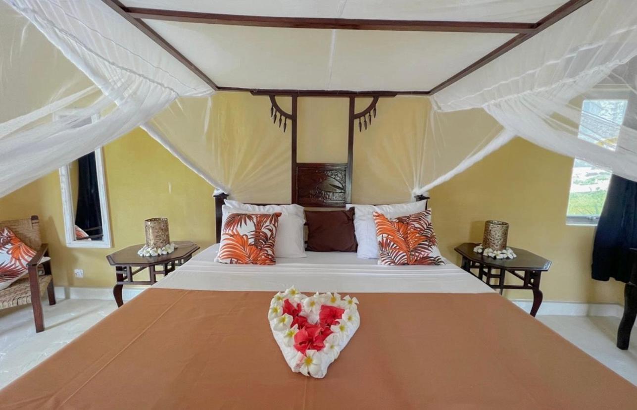 Barracuda Inn Resort Watamu Luaran gambar