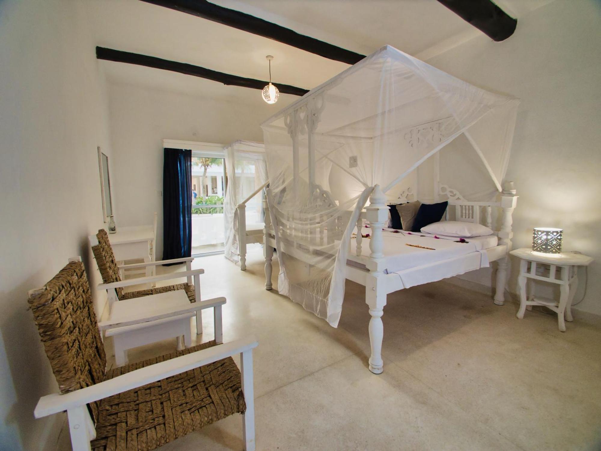 Barracuda Inn Resort Watamu Luaran gambar