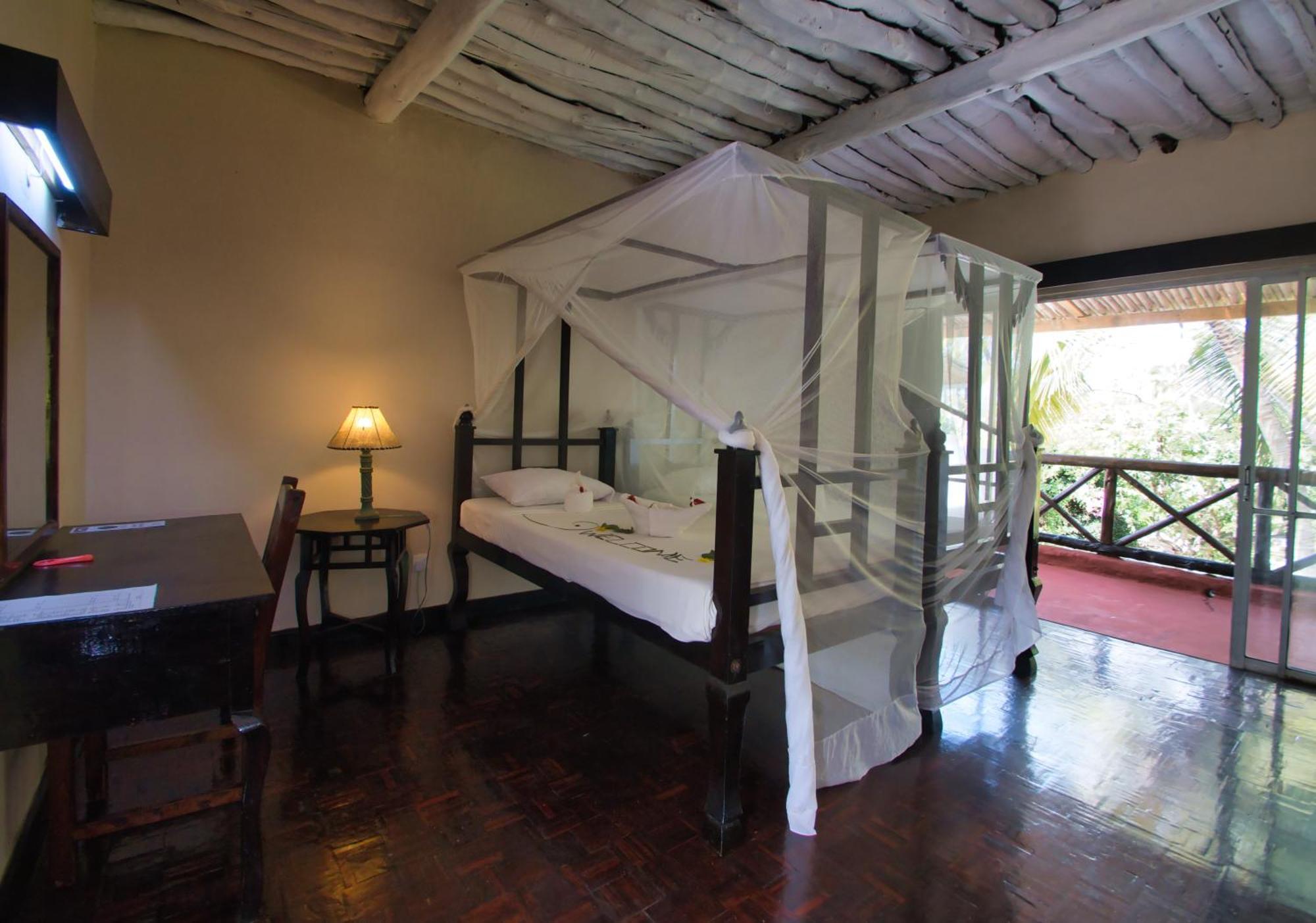 Barracuda Inn Resort Watamu Luaran gambar