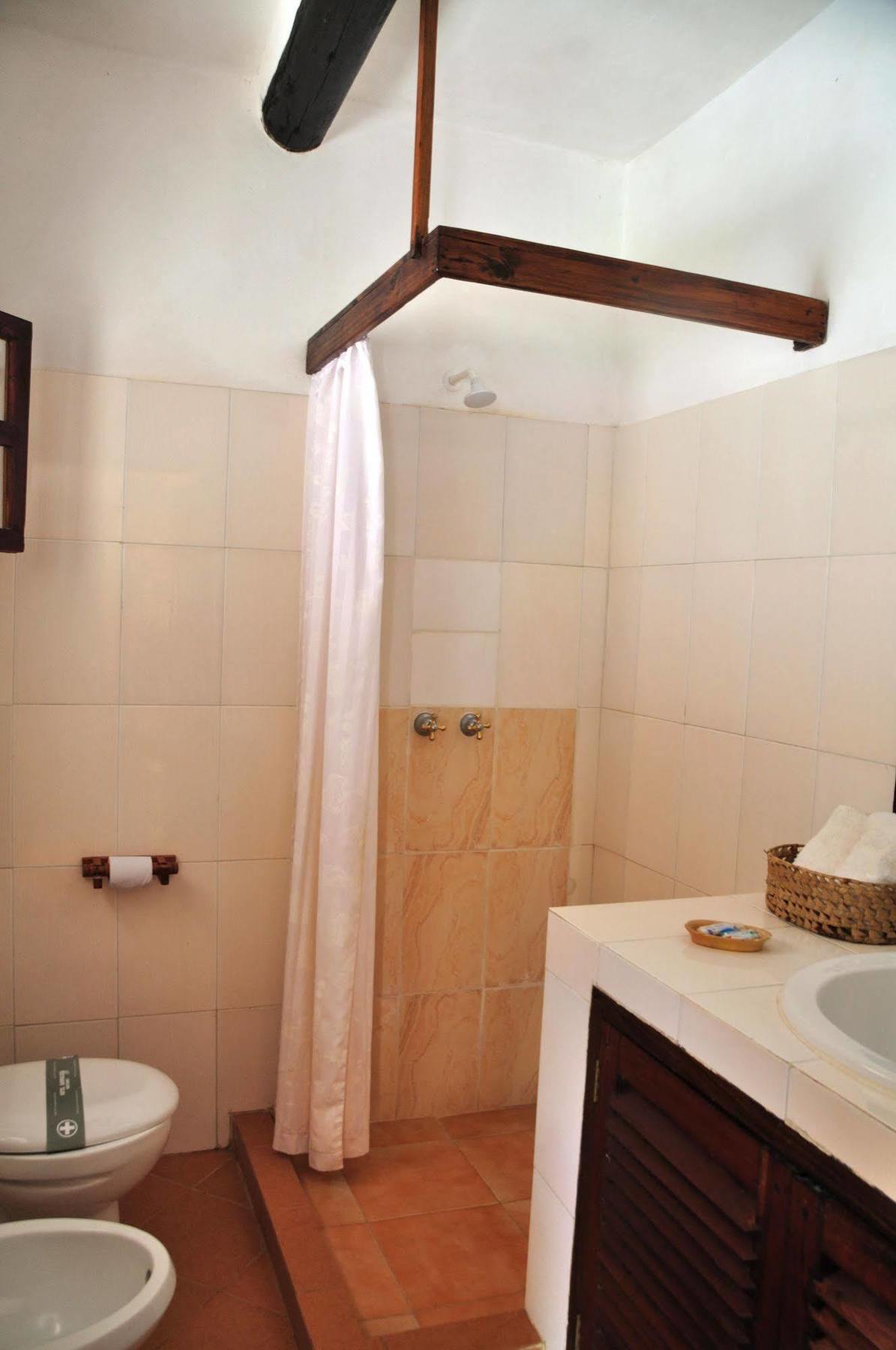 Barracuda Inn Resort Watamu Luaran gambar