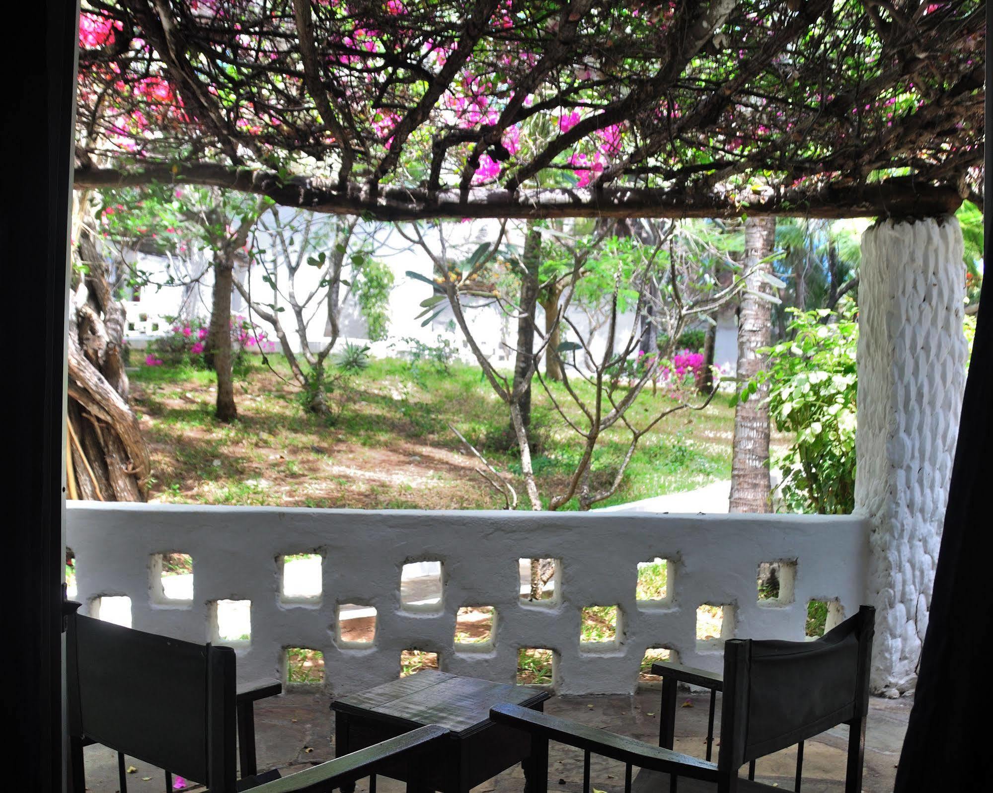 Barracuda Inn Resort Watamu Luaran gambar